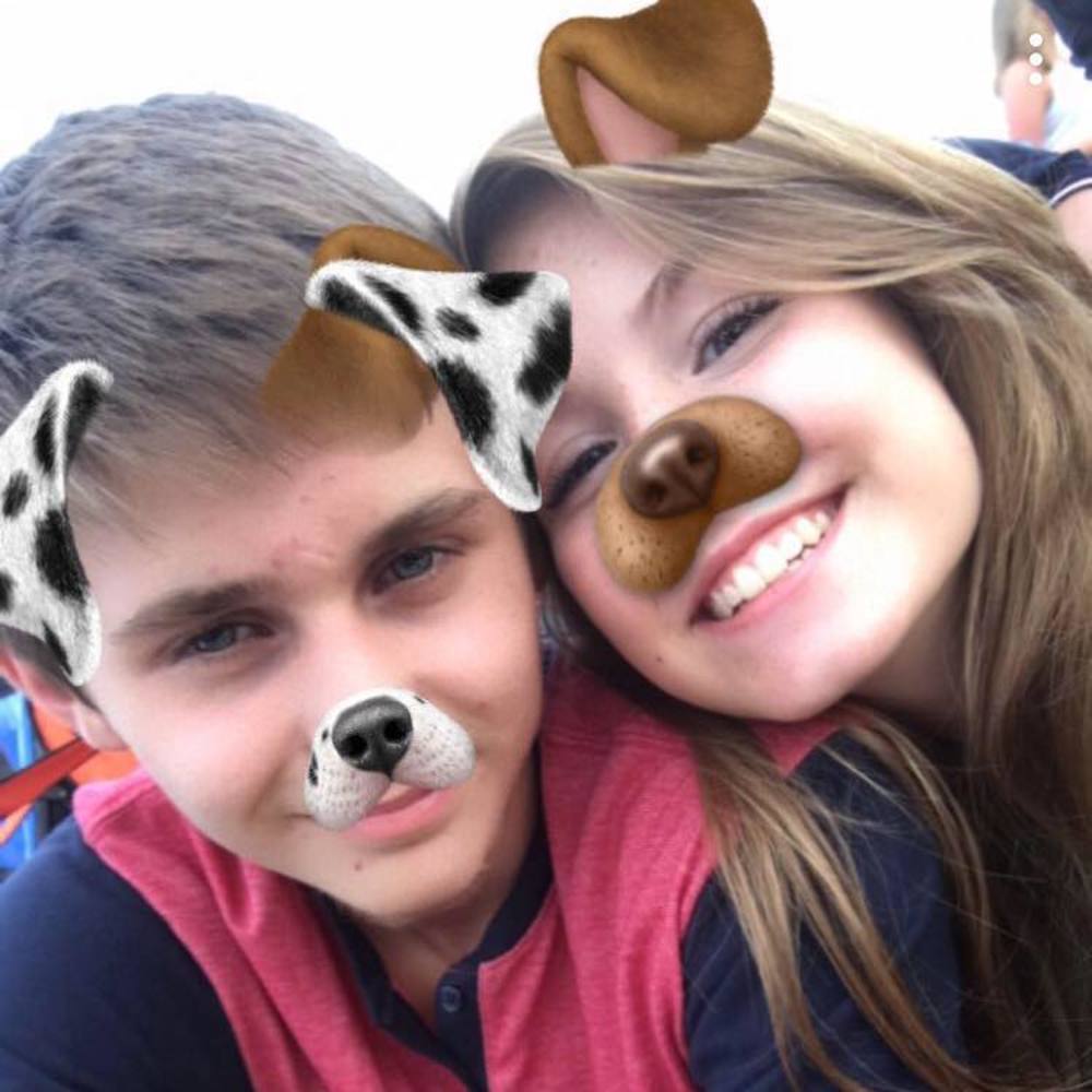 Meet your Posher, Chloe